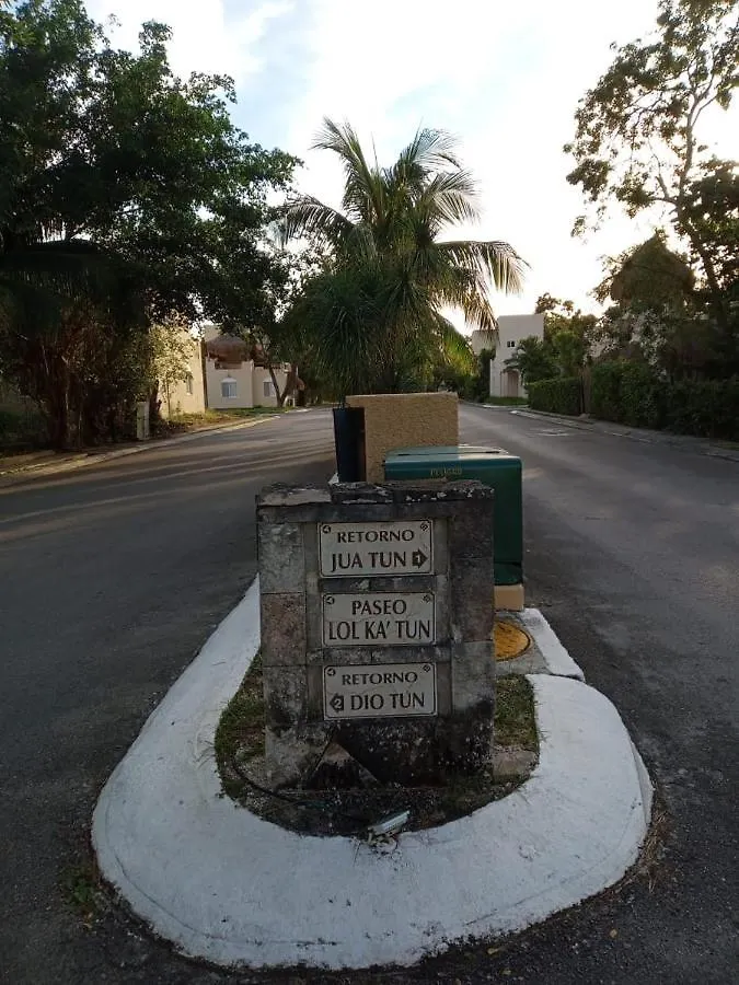 アパート Departamento En Playa Del Carmenアパートメント